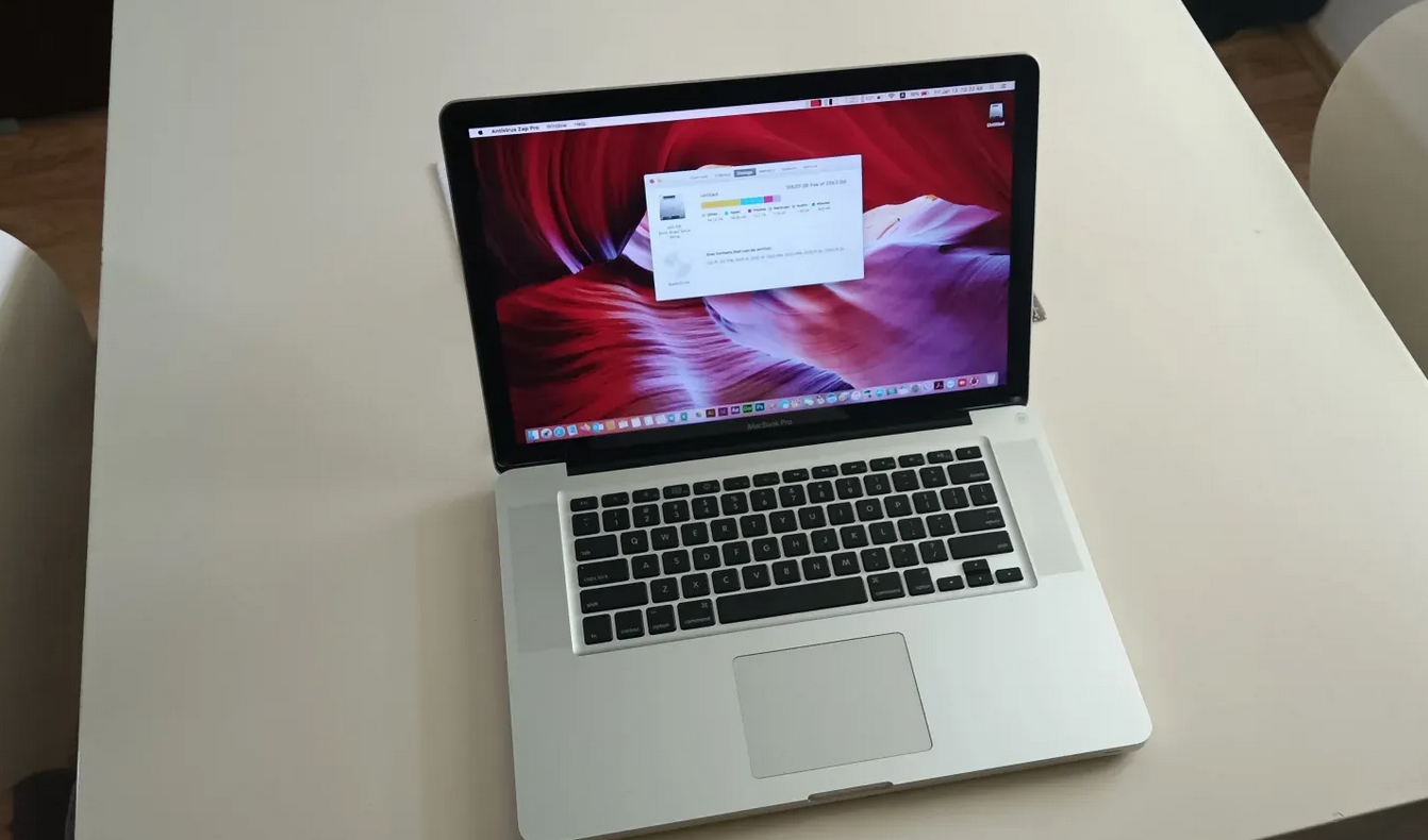 MacBook Pro 15 late 2008